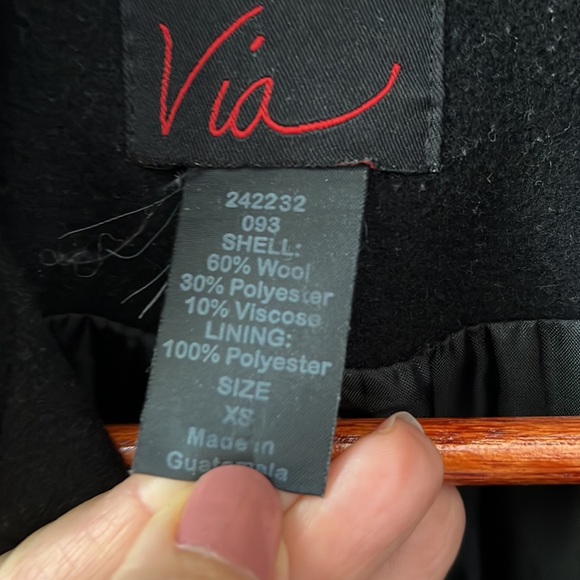 Adorable black pea coat - Picture 3 of 3